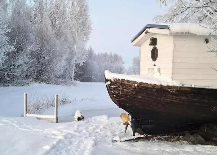 Kalurikula Fishing Village