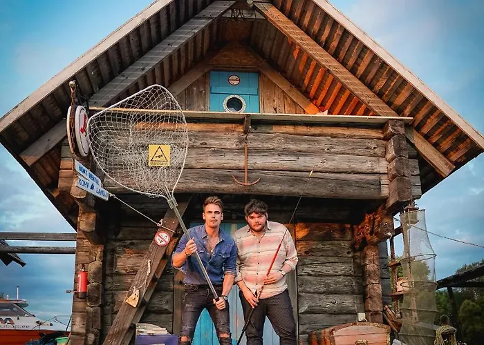 Hotel Kalurikula Fishing Village