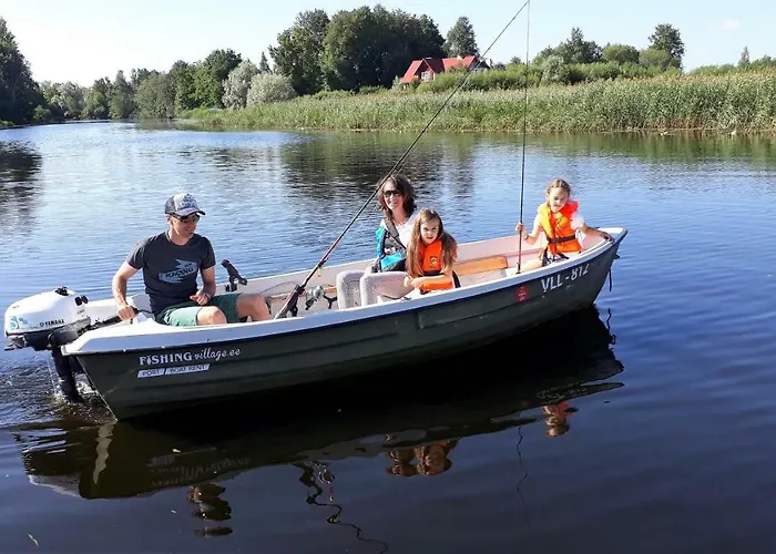 Отель Kalurikula Fishing Village *