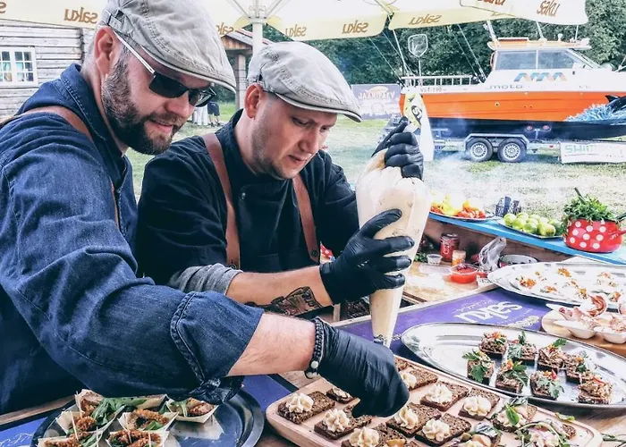 Hotel Kalurikula Fishing Village