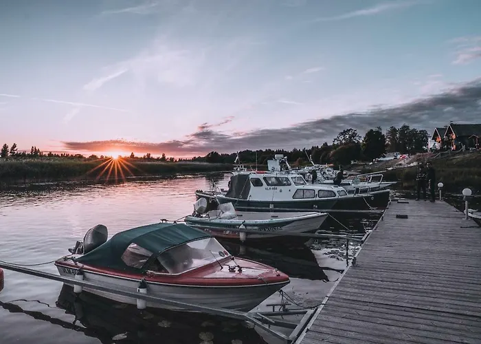 Kalurikula Fishing Village Hotel
