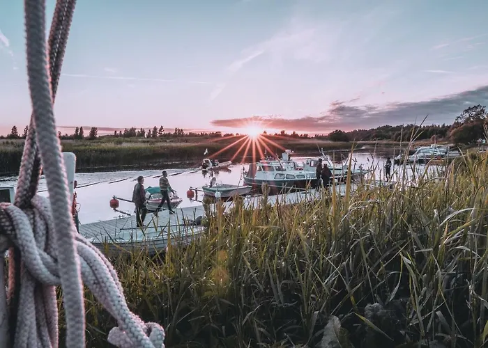 Kalurikula Fishing Village Hotel